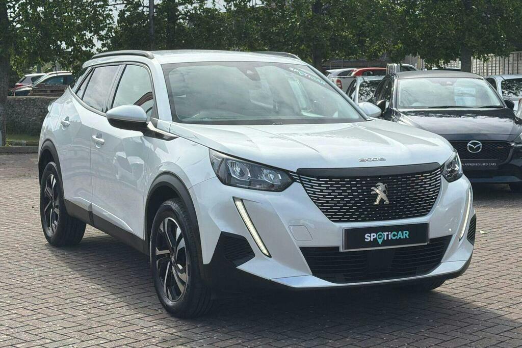 Peugeot 2008 1.2 Puretech Allure Suv White