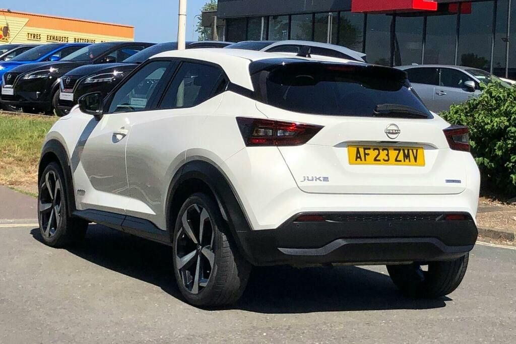 Nissan Juke 1.6 Tekna Suv Hybrid White #5