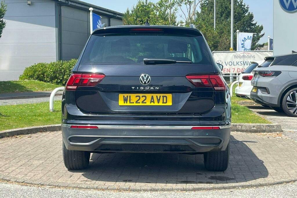 Volkswagen Tiguan 1.5 Tsi Life Suv Dsg WL22AVD Black #4