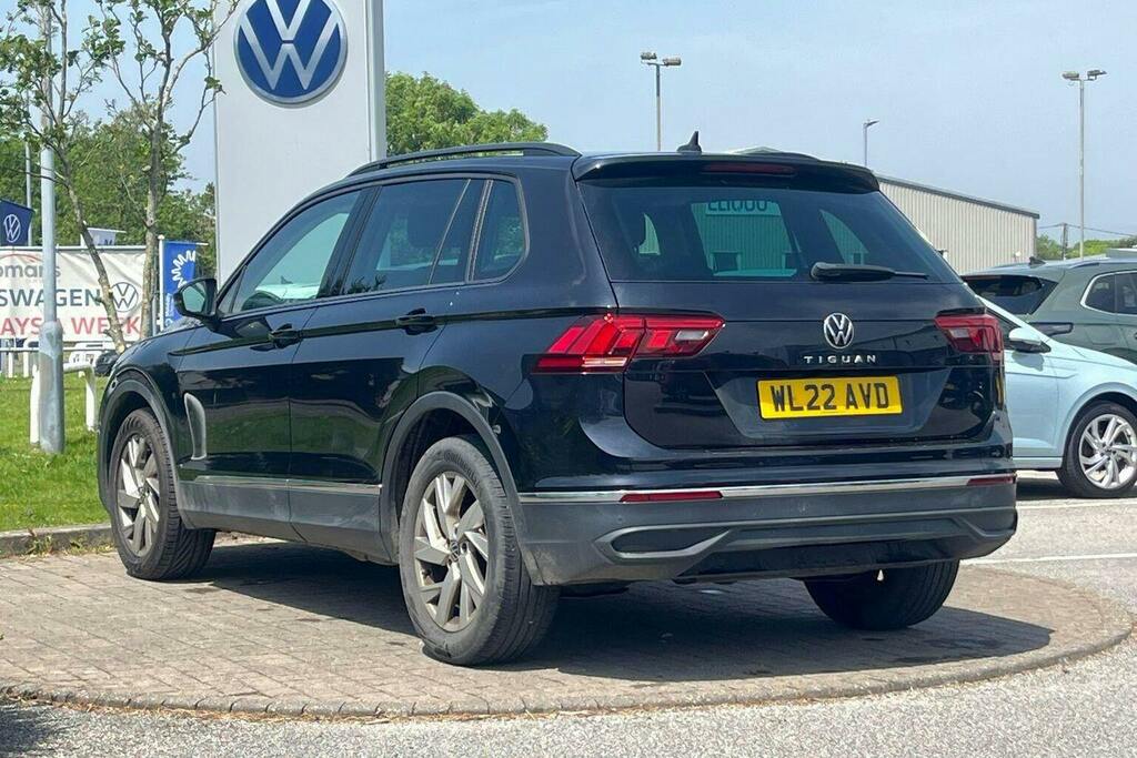 Volkswagen Tiguan 1.5 Tsi Life Suv Dsg WL22AVD Black #5