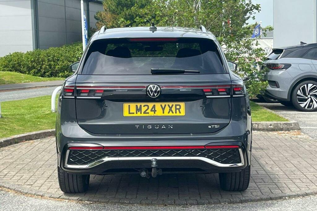 Volkswagen Tiguan 1.5 Etsi Mhev R-line Suv Hybrid Dsg LM24YXR Grey #4