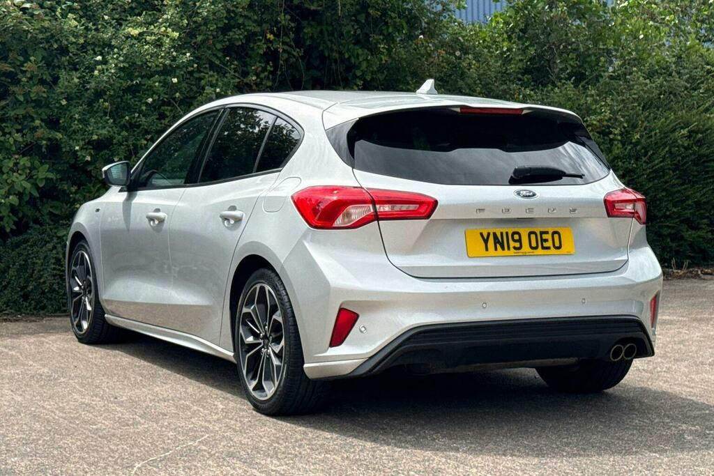 Ford Focus 1.0T Ecoboost St Line X Hatchback Manua YN19OEO Silver #5
