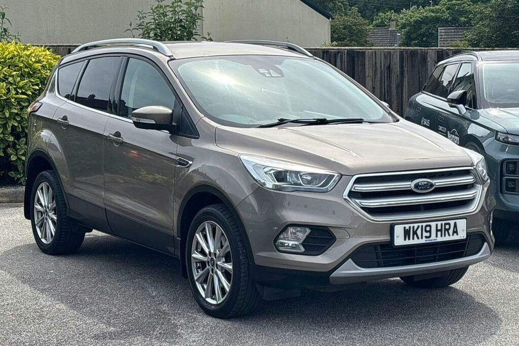Ford Kuga 2.0 Tdci Ecoblue Titanium Edition Suv M Silver