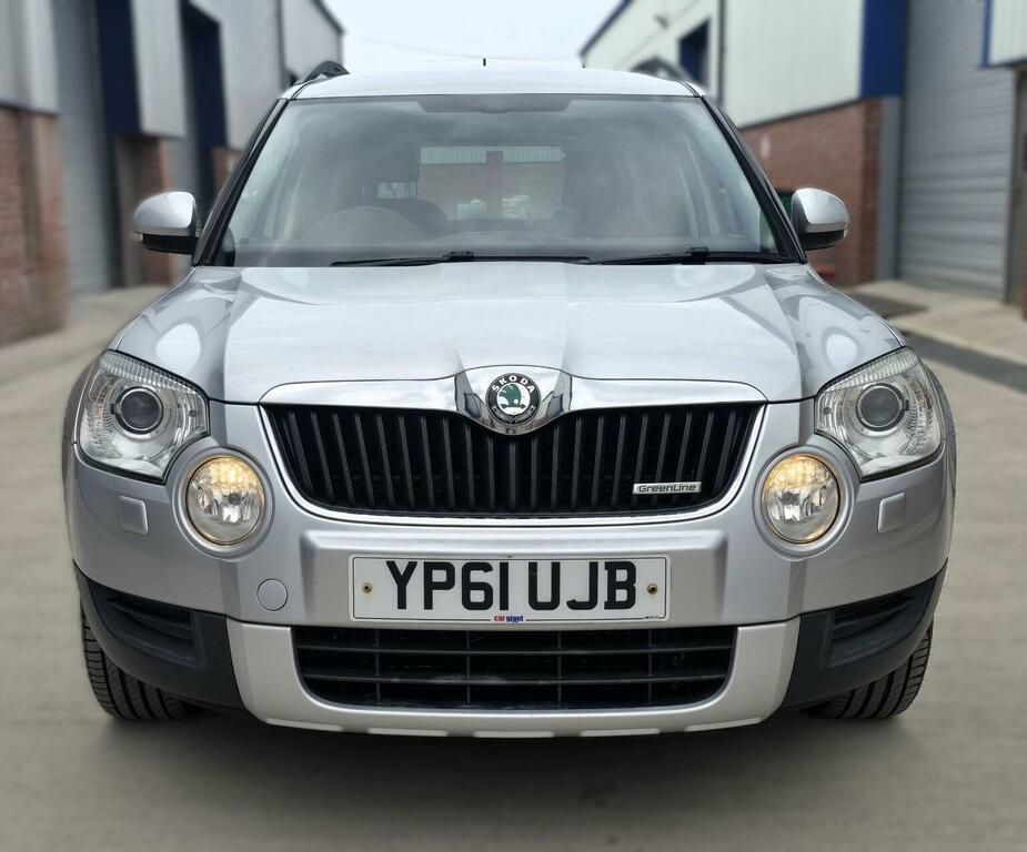 Skoda Yeti 1.6 Tdi Greenline II Elegance Euro 5 Ss 20 YP61UJB Silver #3