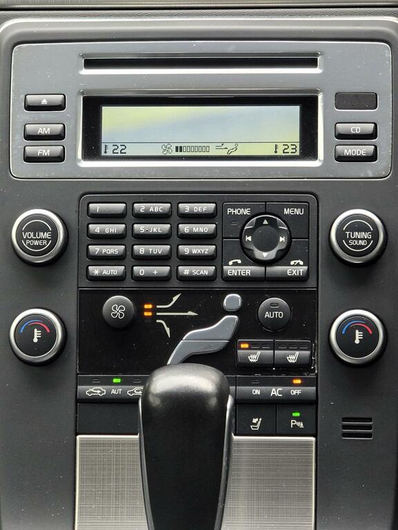 Volvo V70 2.0 D3 Se Lux 161 Bhp Gold #21