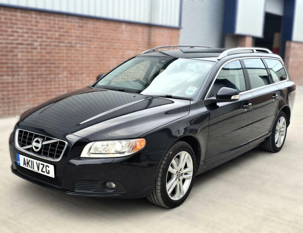 Volvo V70 2.0 D3 Se Lux 161 Bhp Gold #3