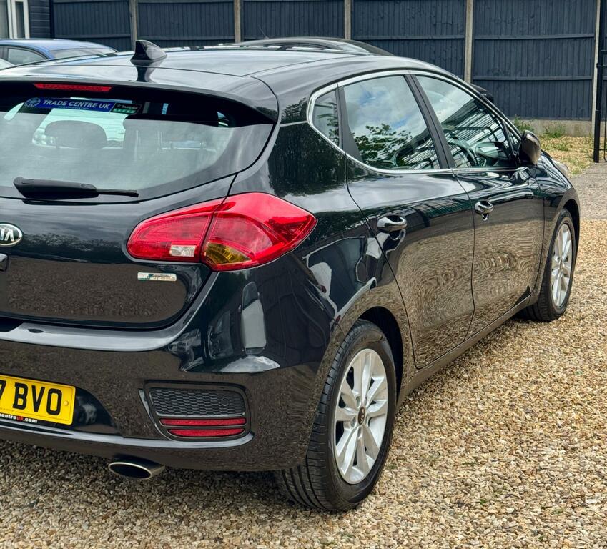 Kia Ceed 1.6 Crdi 2 Euro 6 Ss LN67BVO Black #6