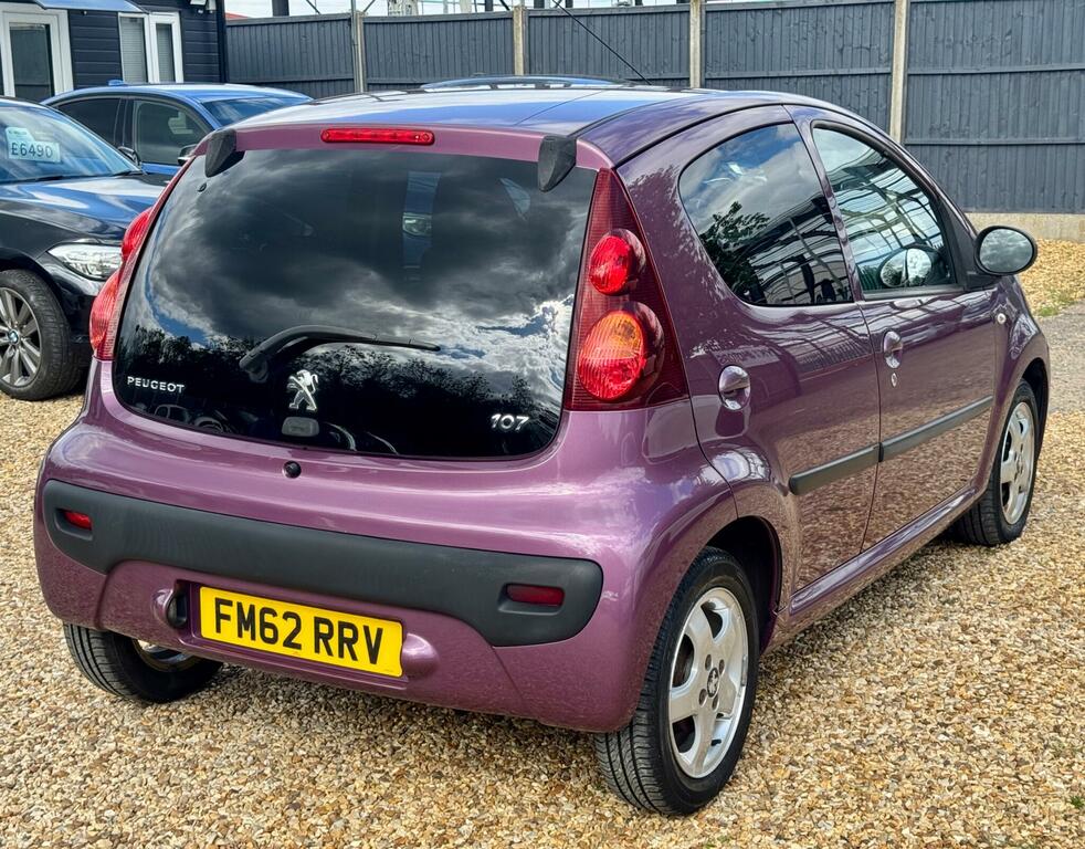 Peugeot 107 1.0 12V Allure Euro 5 FM62RRV Purple #4