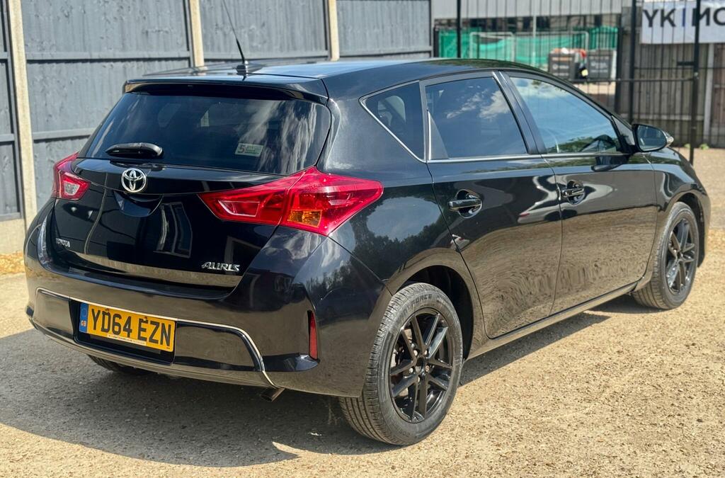 Toyota Auris 1.4 D-4d Icon Plus Euro 5 Ss YD64EZN Black #3