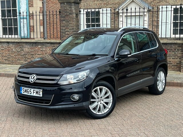 Volkswagen Tiguan 2015 2.0 Tdi Bluemotion Tech Match Edition Suv SM65FME Black #3