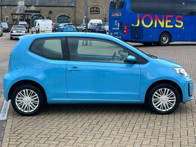 Volkswagen Up 2016 1.0 Move Up Hatchback Euro NA66VDO Black #3