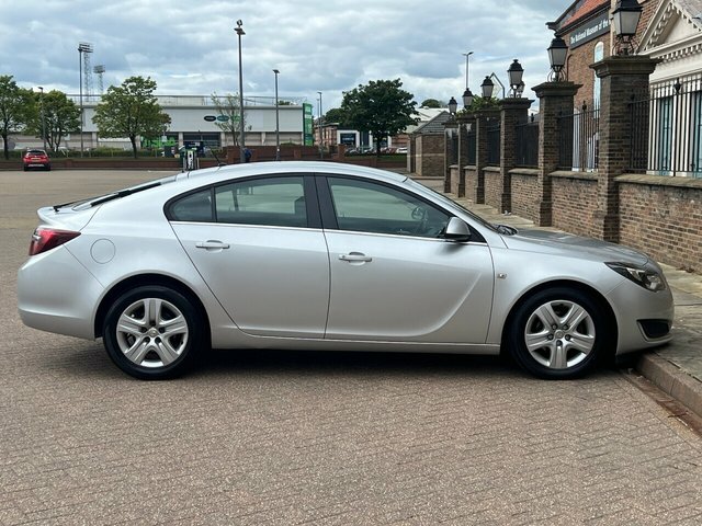 Vauxhall Insignia 2016 1.6 Cdti Ecoflex Design Hatchback FH66CSV Silver #5