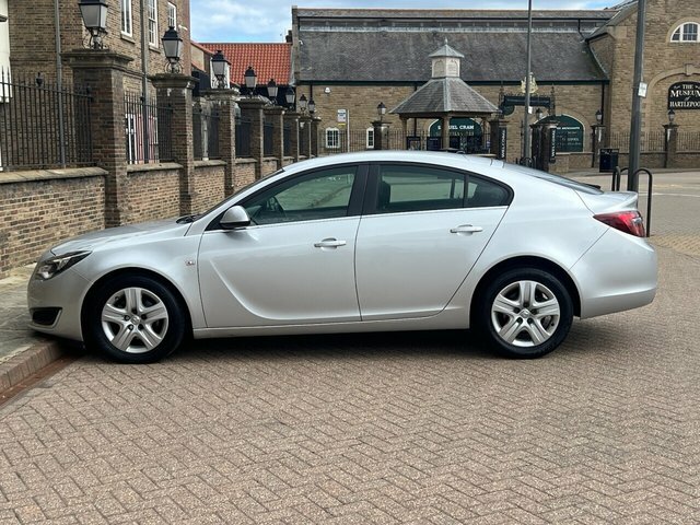 Vauxhall Insignia 2016 1.6 Cdti Ecoflex Design Hatchback FH66CSV Silver #6