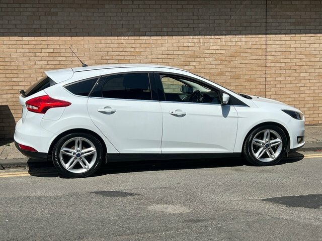 Ford Focus 2017 1.5 Tdci Titanium Hatchback DP17FOM White #5