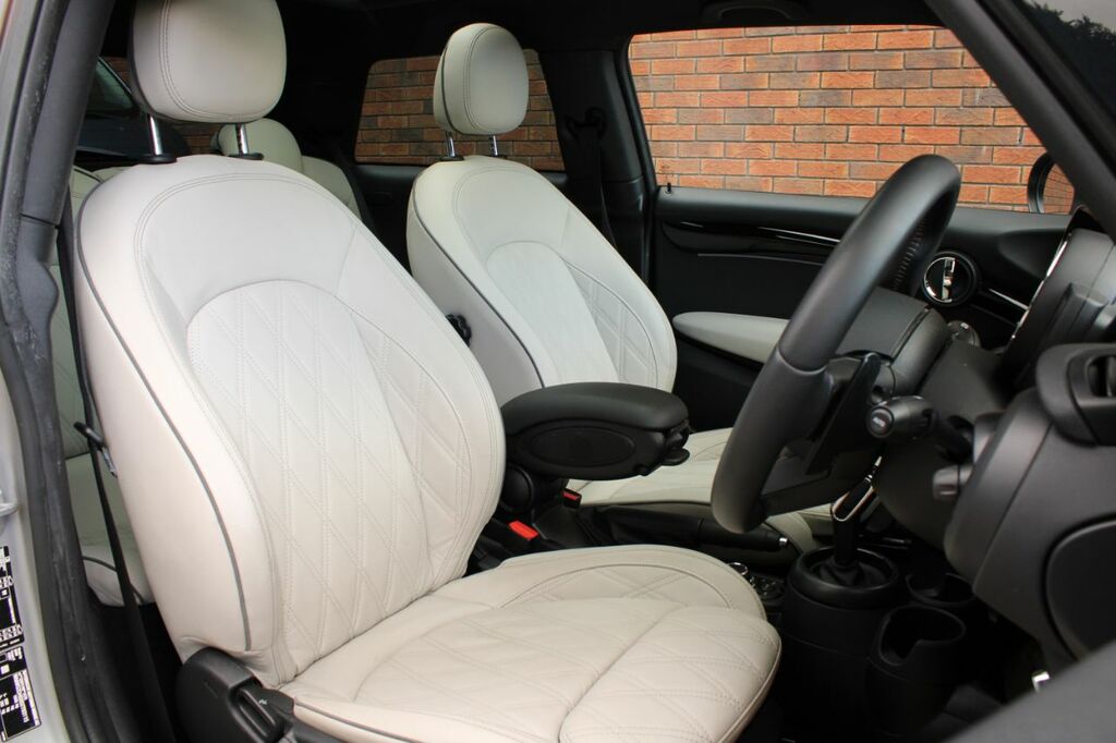 Mini Hatch 2.0 Cooper S Exclusive Steptronic Euro 6 Ss BD72GZW Silver #4