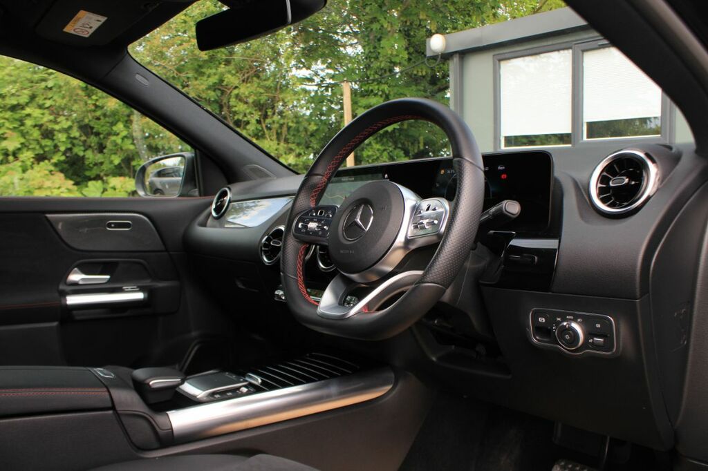 Mercedes-Benz GLA Class 1.3 Gla200 Amg Line Executive 7G-dct Euro 6 Ss LB21BYX Black #5