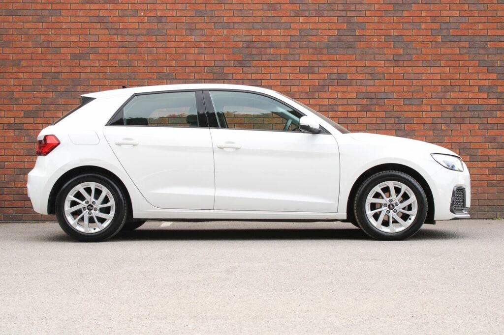 Audi A1 1.0 Tfsi 25 Sport Sportback S Tronic Euro 6 Ss HF24VDE White #2