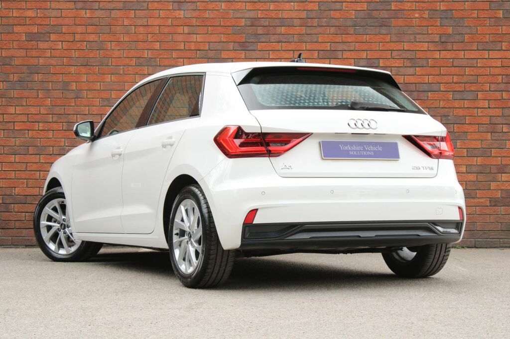 Audi A1 1.0 Tfsi 25 Sport Sportback S Tronic Euro 6 Ss HF24VDE White #3
