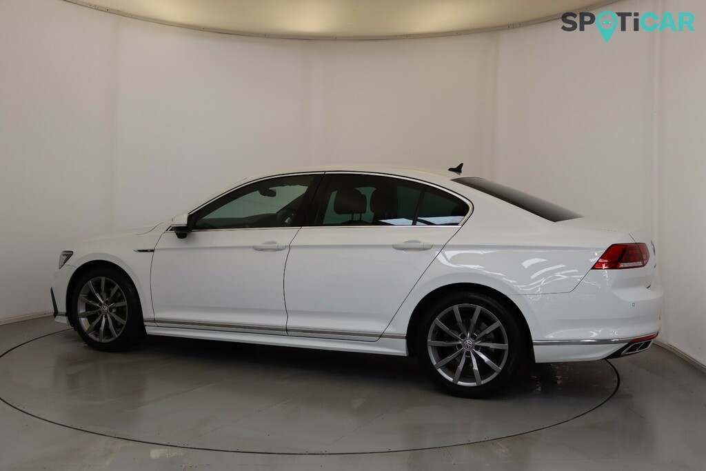 Volkswagen Passat 2.0 Tdi Evo Scr R-line White #6