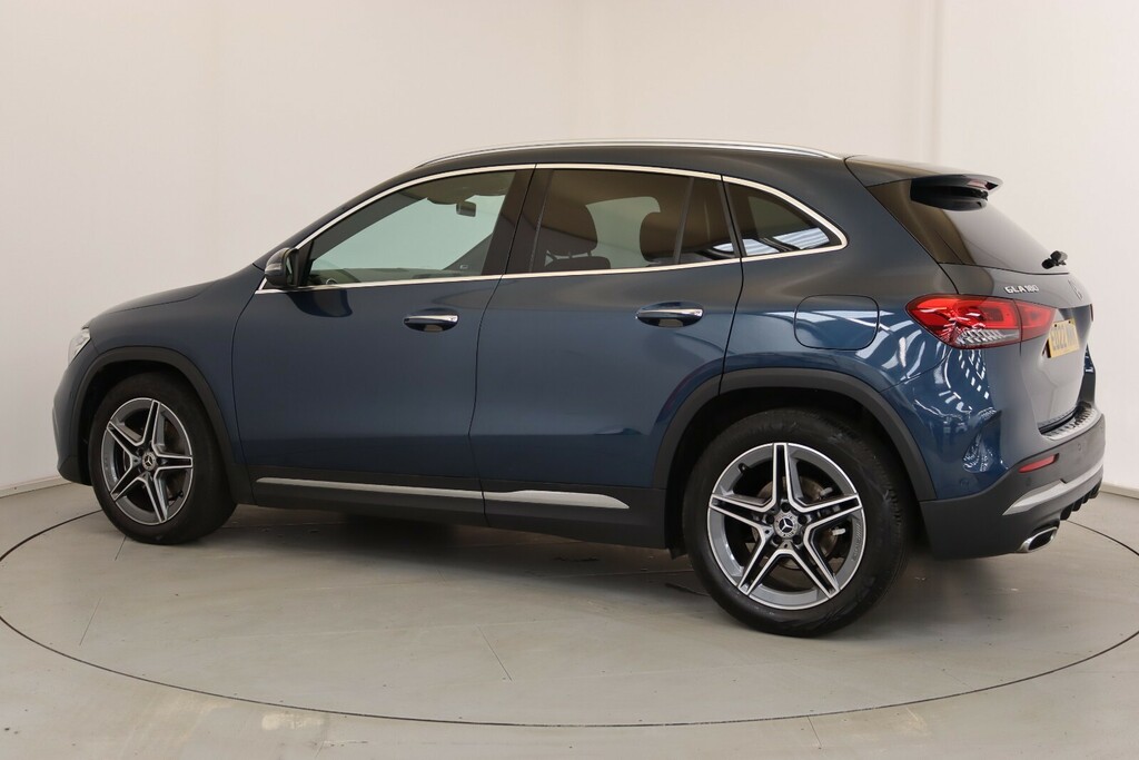 Mercedes-Benz GLA Class Gla 180 Amg Line Premium EO22MMK Blue #6