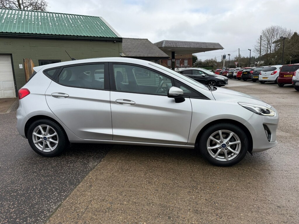 Ford Fiesta 1.1 Zetec AR19FOM Silver #2