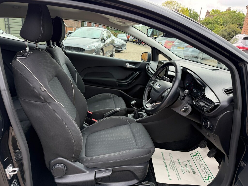 Ford Fiesta 1.1 Zetec YC68ABW Black #2