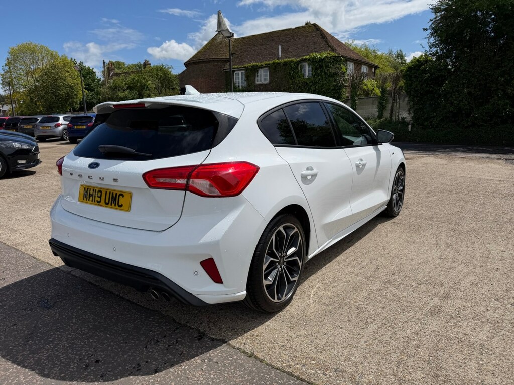 Ford Focus 1.0 Ecoboost 125 St-line X MH19UMC White #5