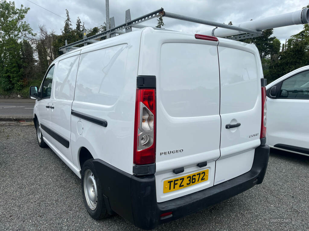 Peugeot Expert Fridge Van White #1