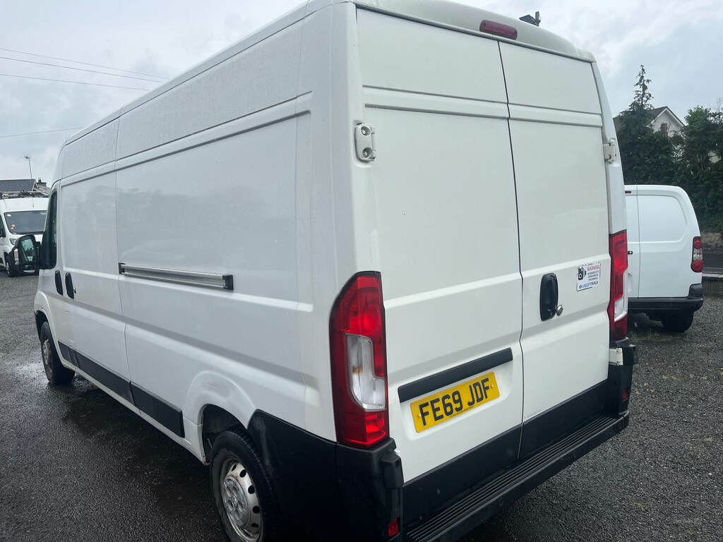 Peugeot Boxer 2.2 Bluehdi H2 Professional Van 140Ps White #4