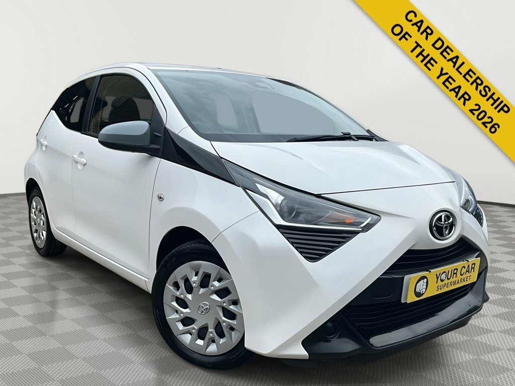 Toyota Aygo 1L X-play White