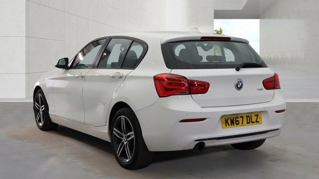 BMW 1 Series 1.5L Sport KW67DLZ White #3