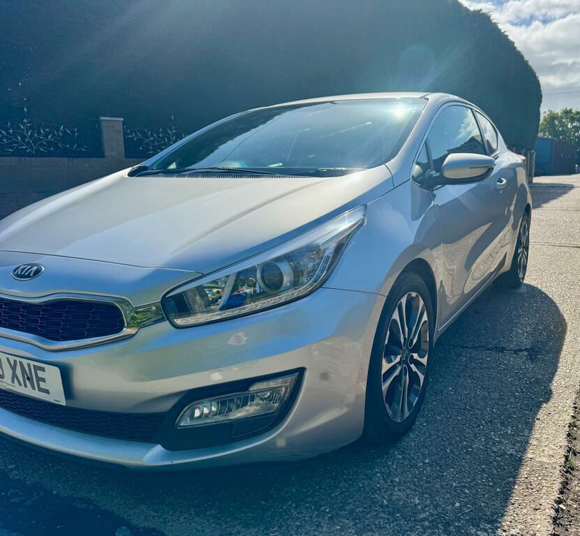 Kia Proceed Hatchback 1.6 Crdi Ecodynamics Se 201363 Orange #32