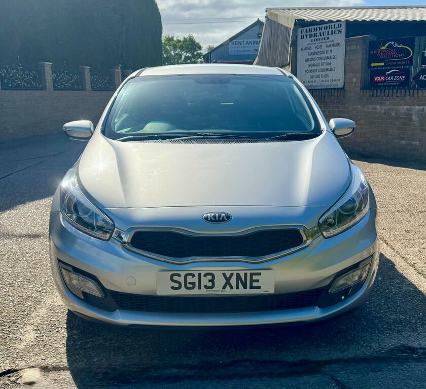 Kia Proceed Hatchback 1.6 Crdi Ecodynamics Se 201363 Orange #58