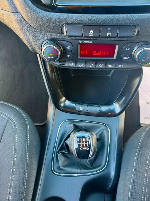 Kia Proceed Hatchback 1.6 Crdi Ecodynamics Se 201363 Orange #17