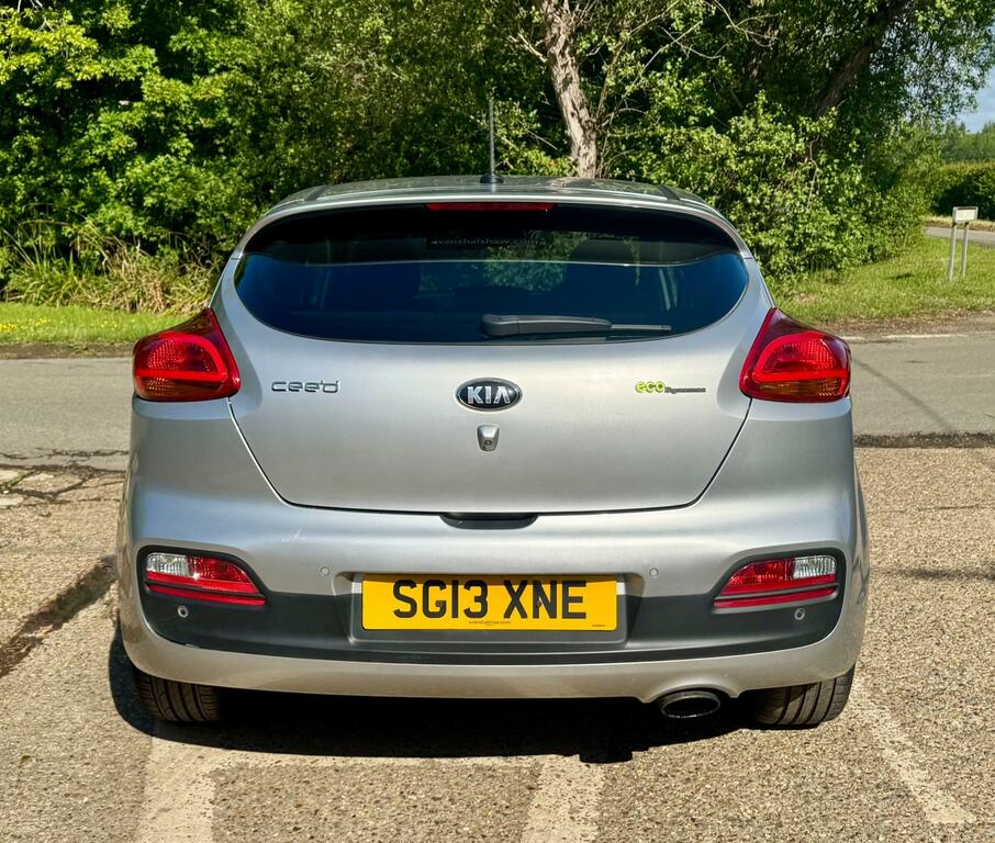 Kia Proceed Hatchback 1.6 Crdi Ecodynamics Se 201363 Orange #61