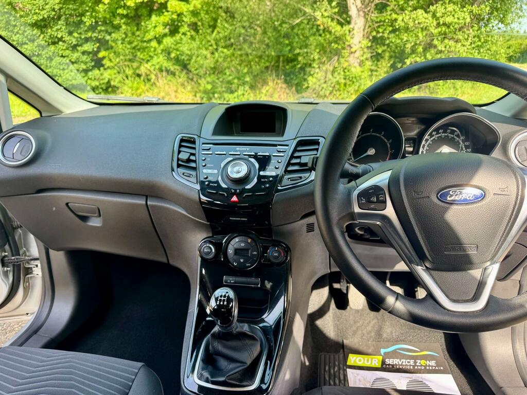 Ford Fiesta 1.0T Ecoboost Titanium Hatchback SN15XCJ Silver #2