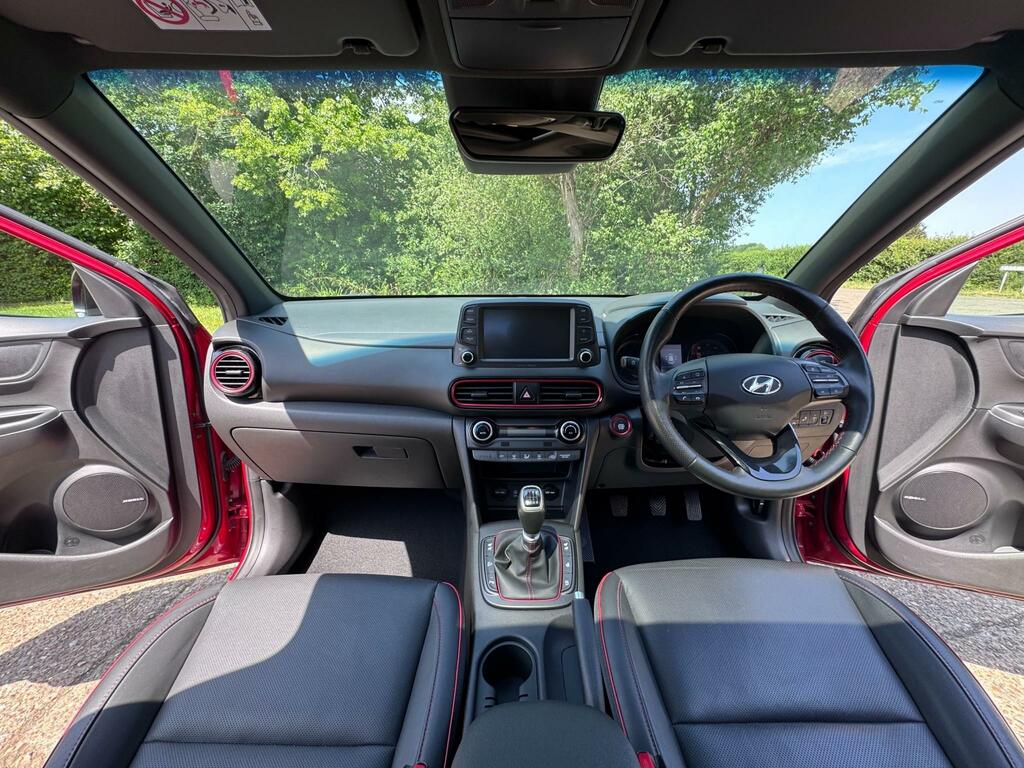 Hyundai Kona 1.0 T-gdi Blue Drive Premium Se Suv MH18OHG Red #2