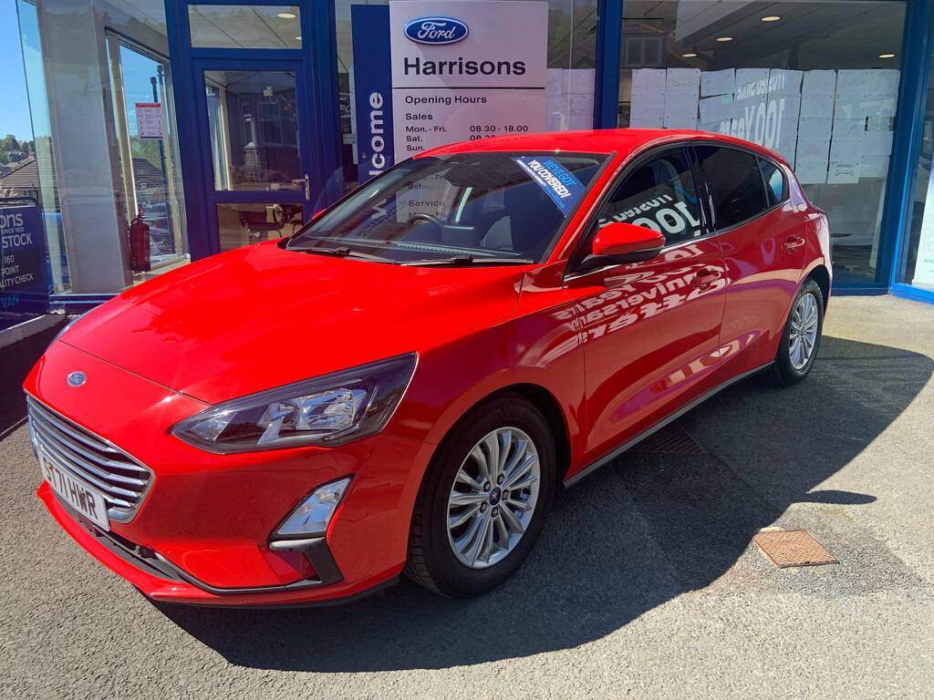 Ford Focus 1.0 Ecoboost Titanium 125Ps ST71HWR Red #2