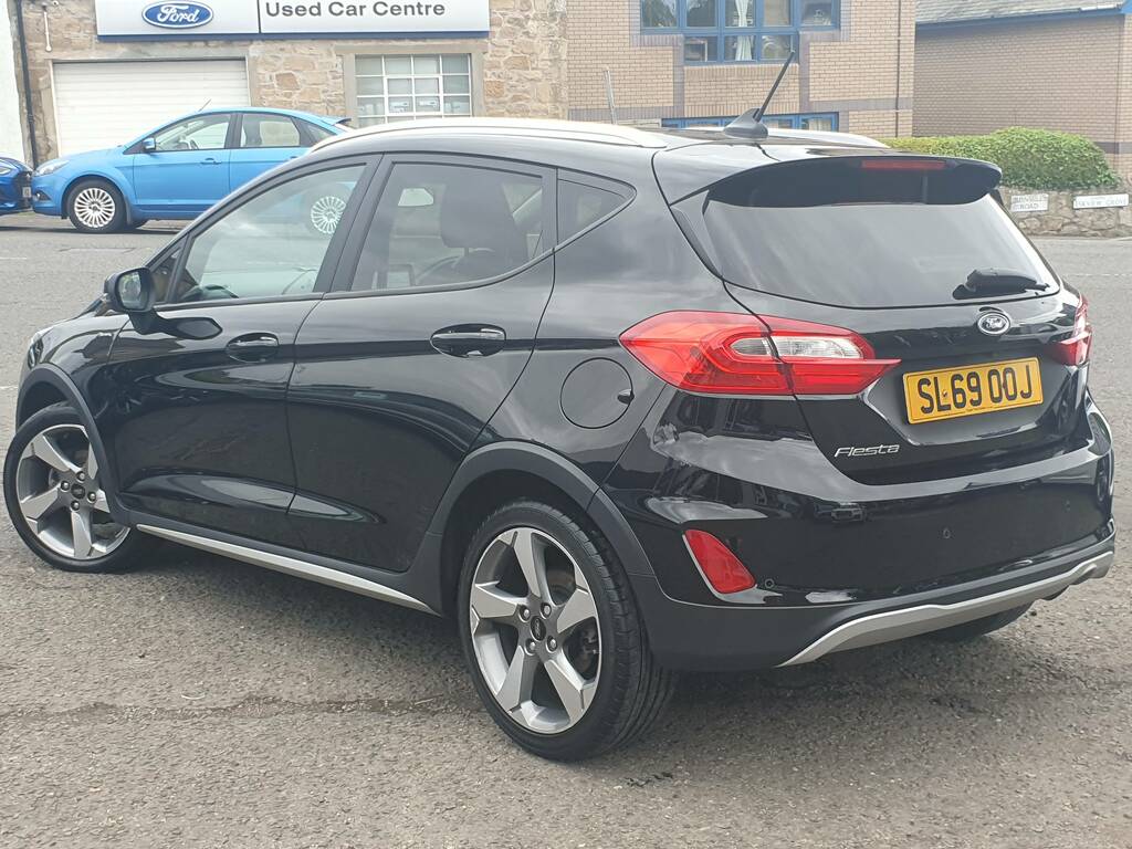 Ford Fiesta Active X 1.0 125Ps SL69OOJ Black #3