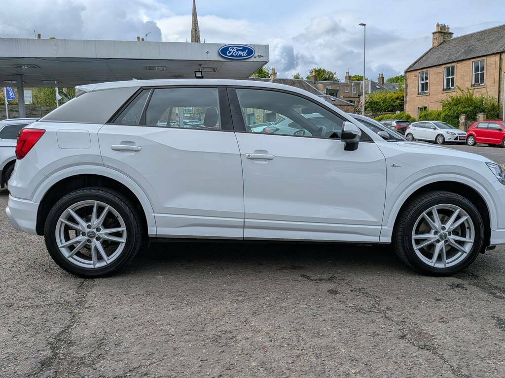 Audi Q2 Tfsi S Line 1.4 GC18MZL White #6