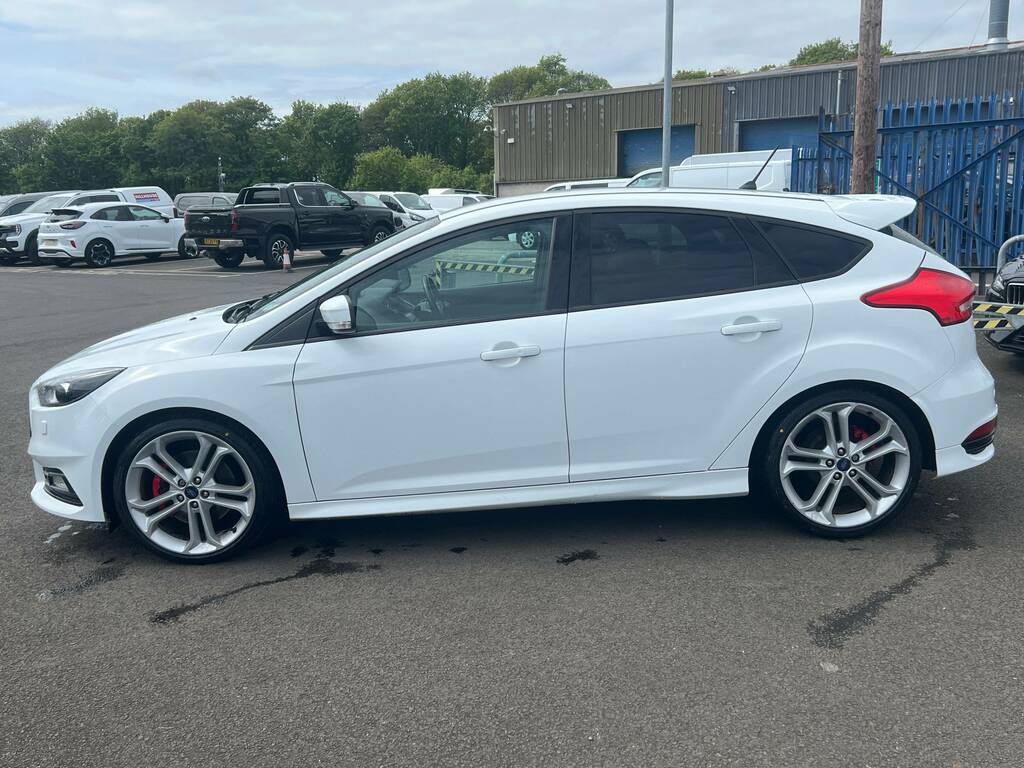 Ford Focus 2.0 Tdci St-3 Hatchback Euro 6 GL18FUA White #6