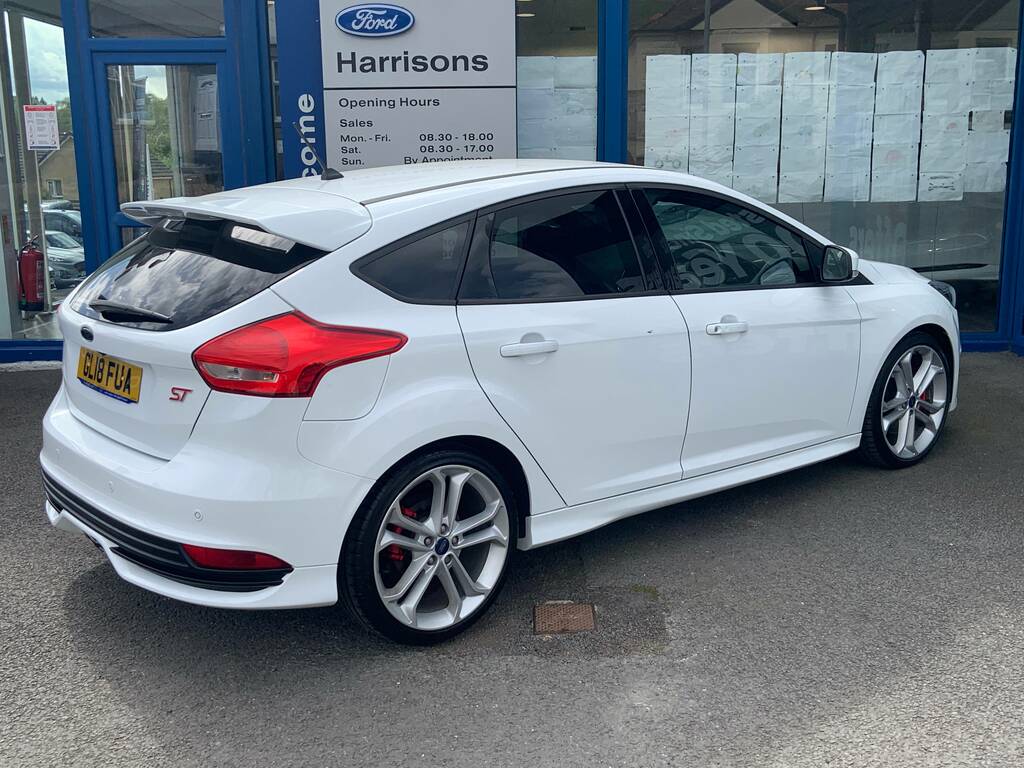 Ford Focus 2.0 Tdci St-3 Hatchback Euro 6 GL18FUA White #3