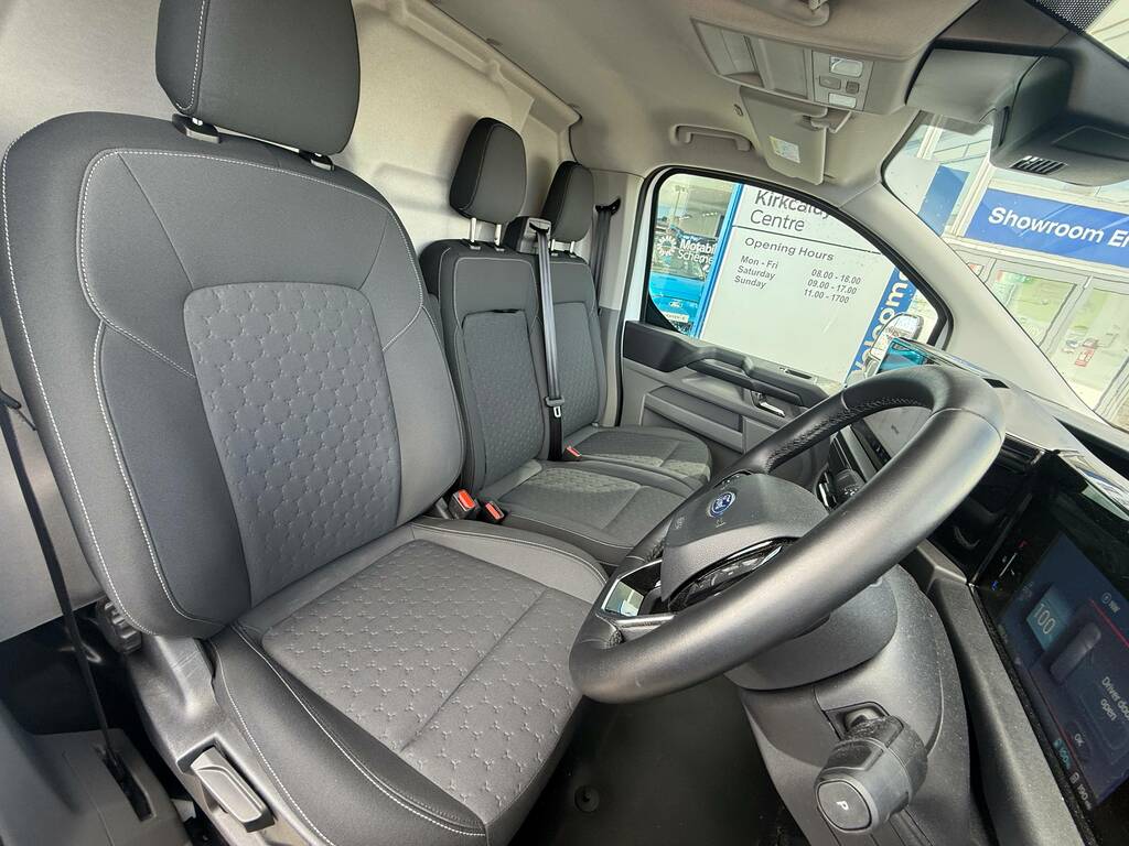 Ford Transit Custom 320 100Kw 65Kwh L1 Limited SR25DXE White #5
