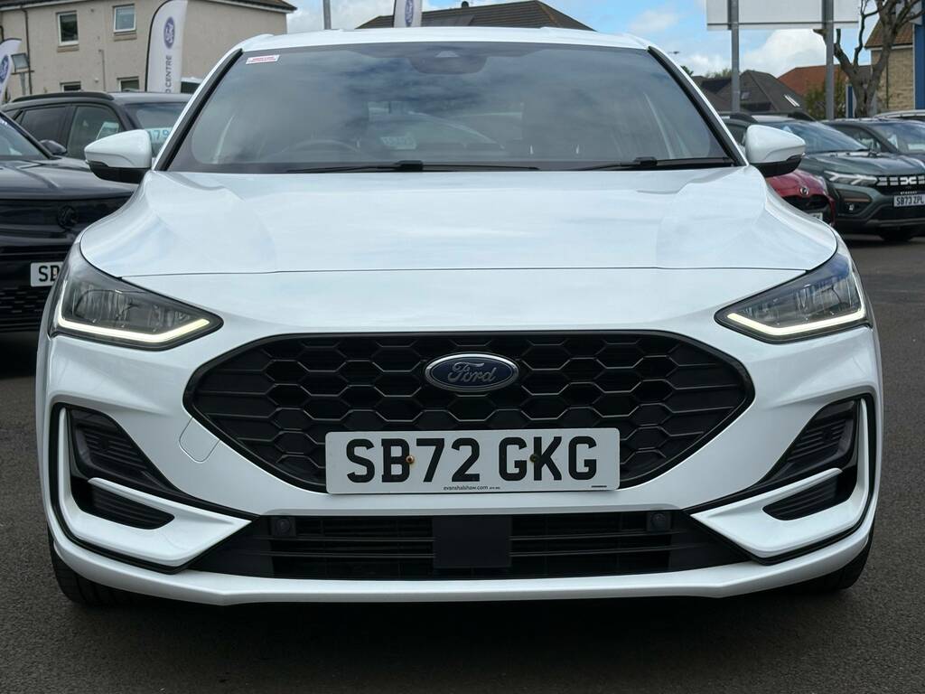 Ford Focus 1.0T Ecoboost St-line Hatchback SB72GKG White #2