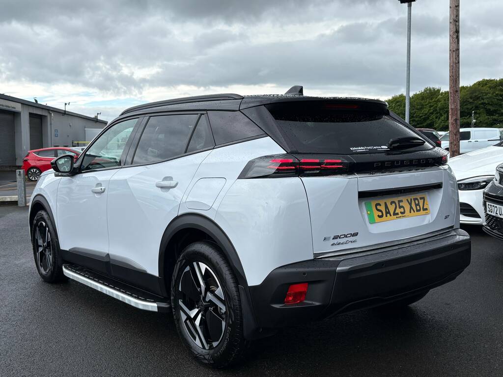 Peugeot e-2008 E-2008 50Kwh Gt Suv 7Kw Charger SA25XBZ White #5