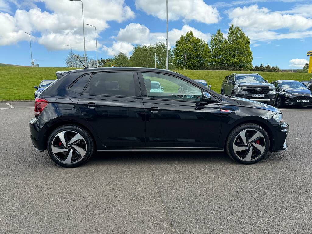 Volkswagen Polo 2.0 Gti Plus Tsi Dsg 207Ps ML71RUV Black #4
