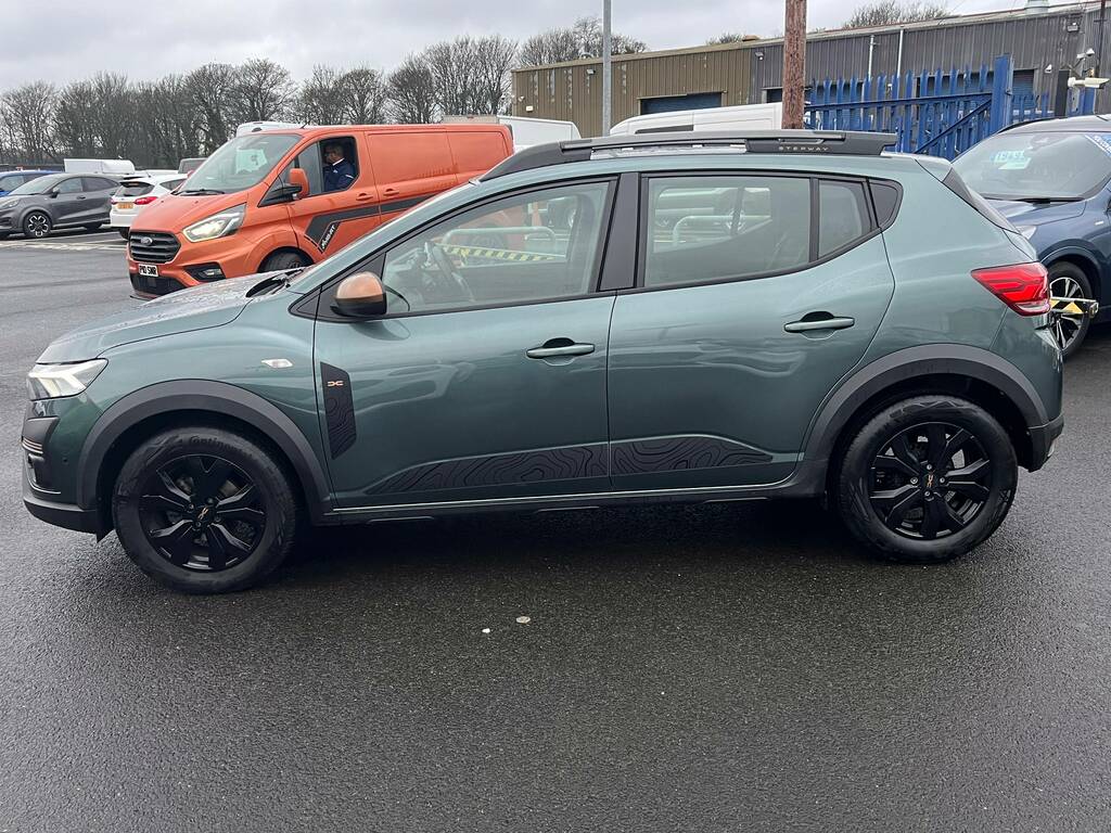 Dacia Sandero Stepway 1.0 Tce Extreme Hatchback Euro 6 SB73ZPL Green #4