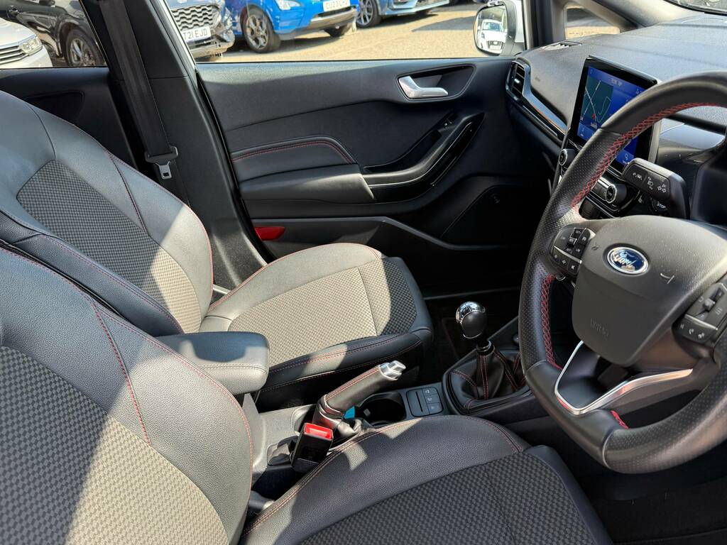 Ford Fiesta St-line X Edition Mhev WG21VKC White #4