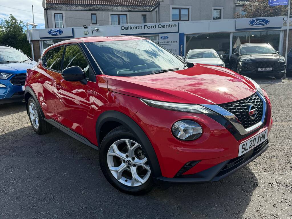Nissan Juke Dig-t N-connecta 1.0 117Ps Red