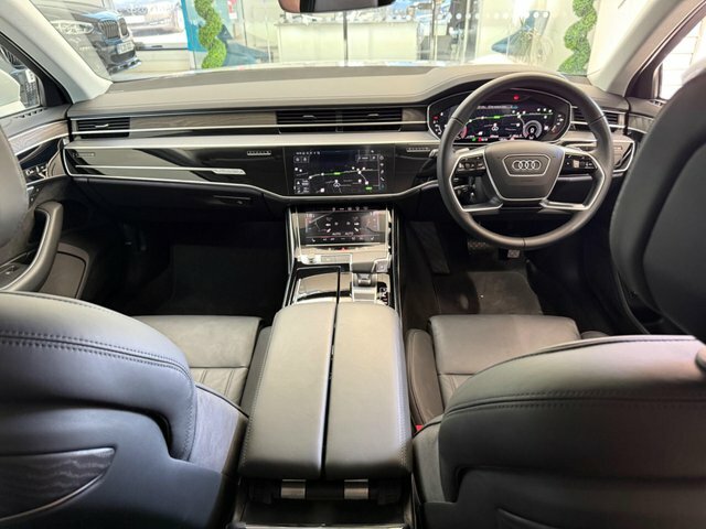 Audi A8 3.0 Tdi V6 50 White #6